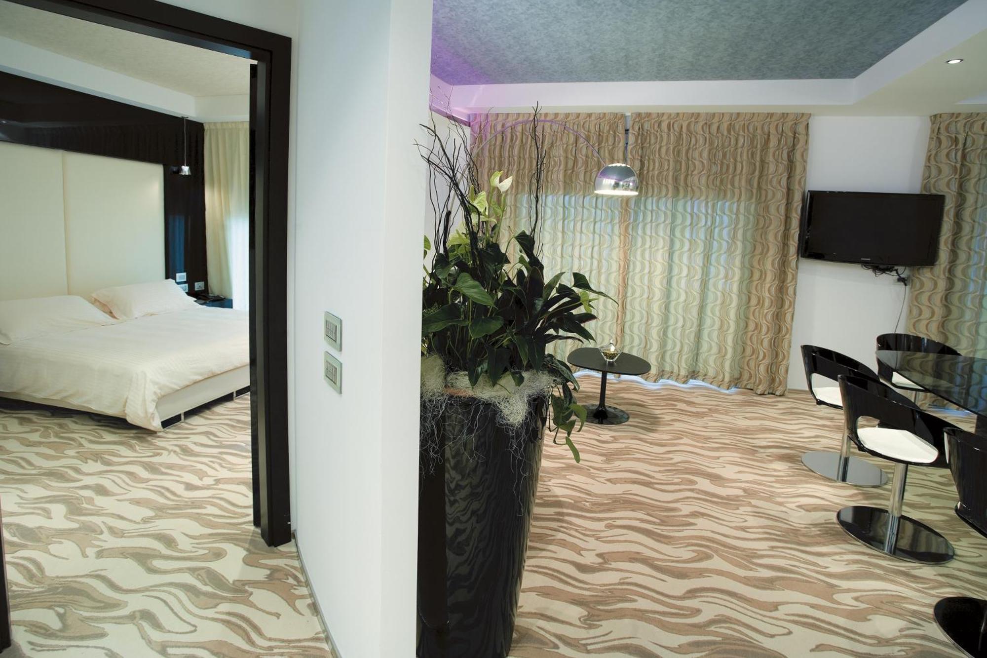 Hotel Premier & Suites - Premier Resort Milano Marittima Exteriér fotografie