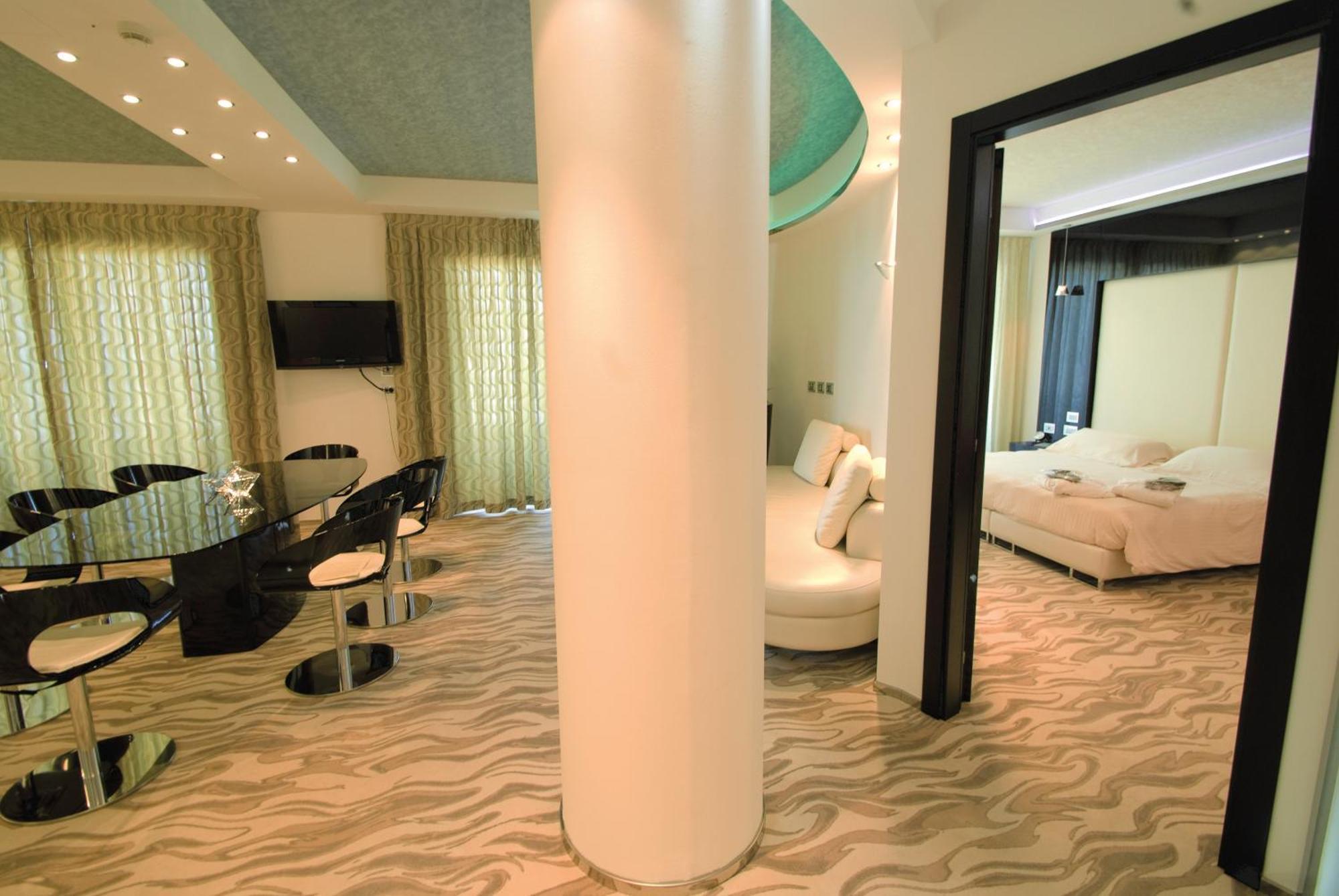 Hotel Premier & Suites - Premier Resort Milano Marittima Exteriér fotografie
