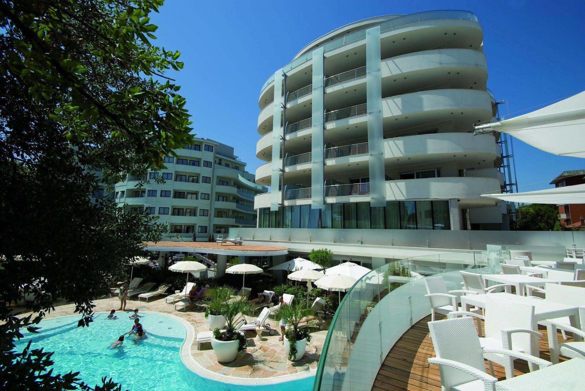 Hotel Premier & Suites - Premier Resort Milano Marittima Exteriér fotografie