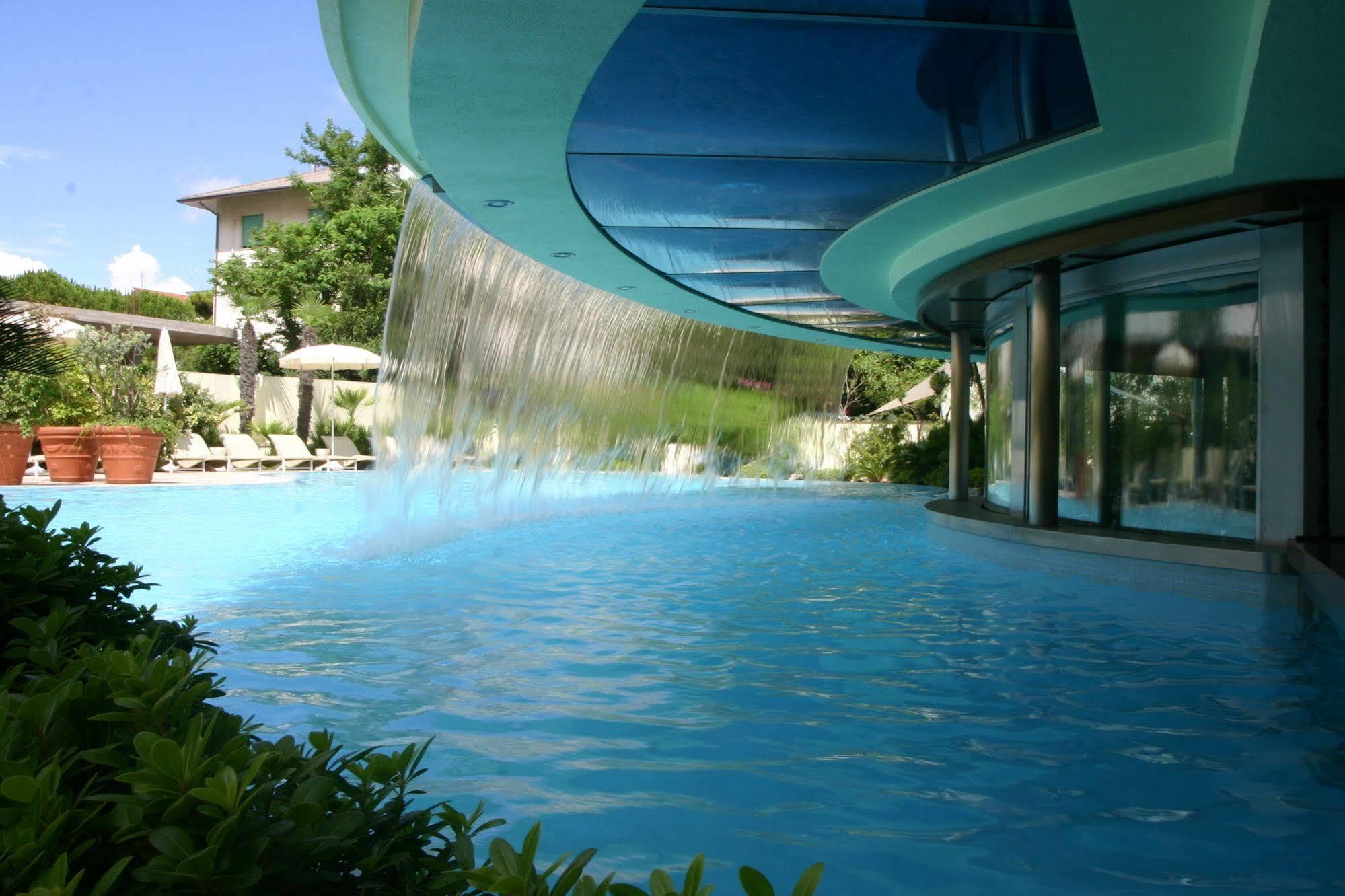 Hotel Premier & Suites - Premier Resort Milano Marittima Exteriér fotografie