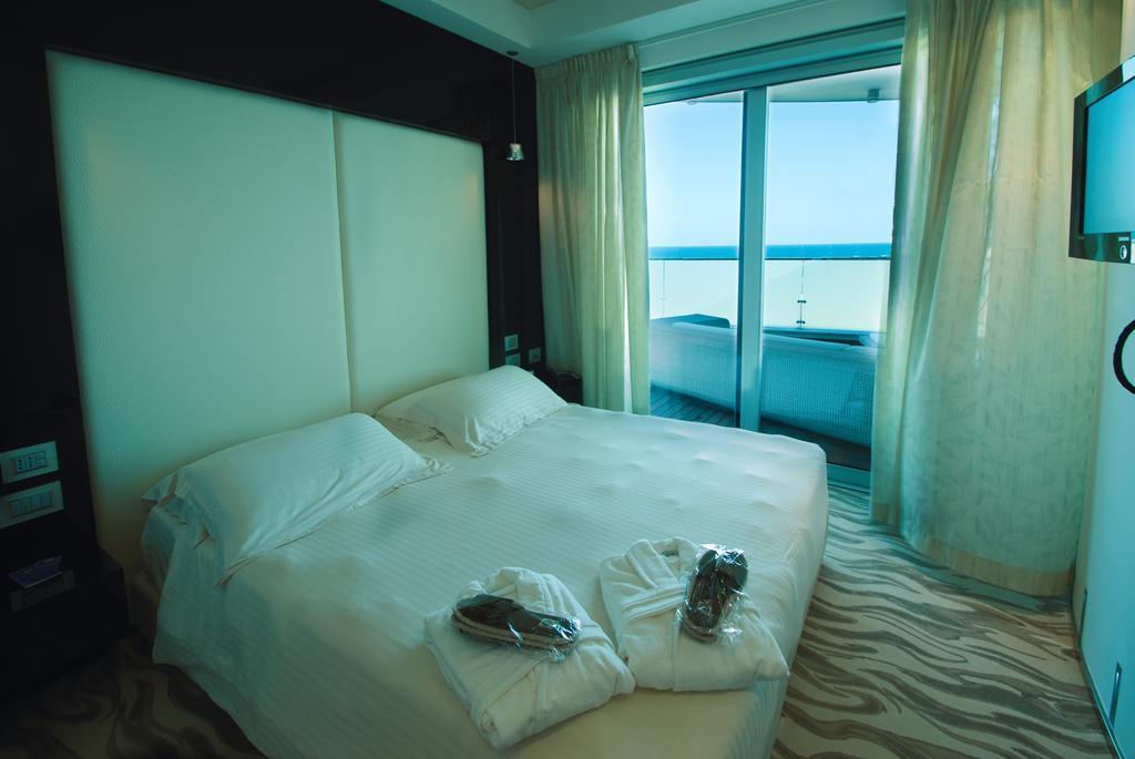 Hotel Premier & Suites - Premier Resort Milano Marittima Exteriér fotografie